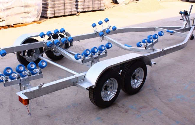 Boat trailer